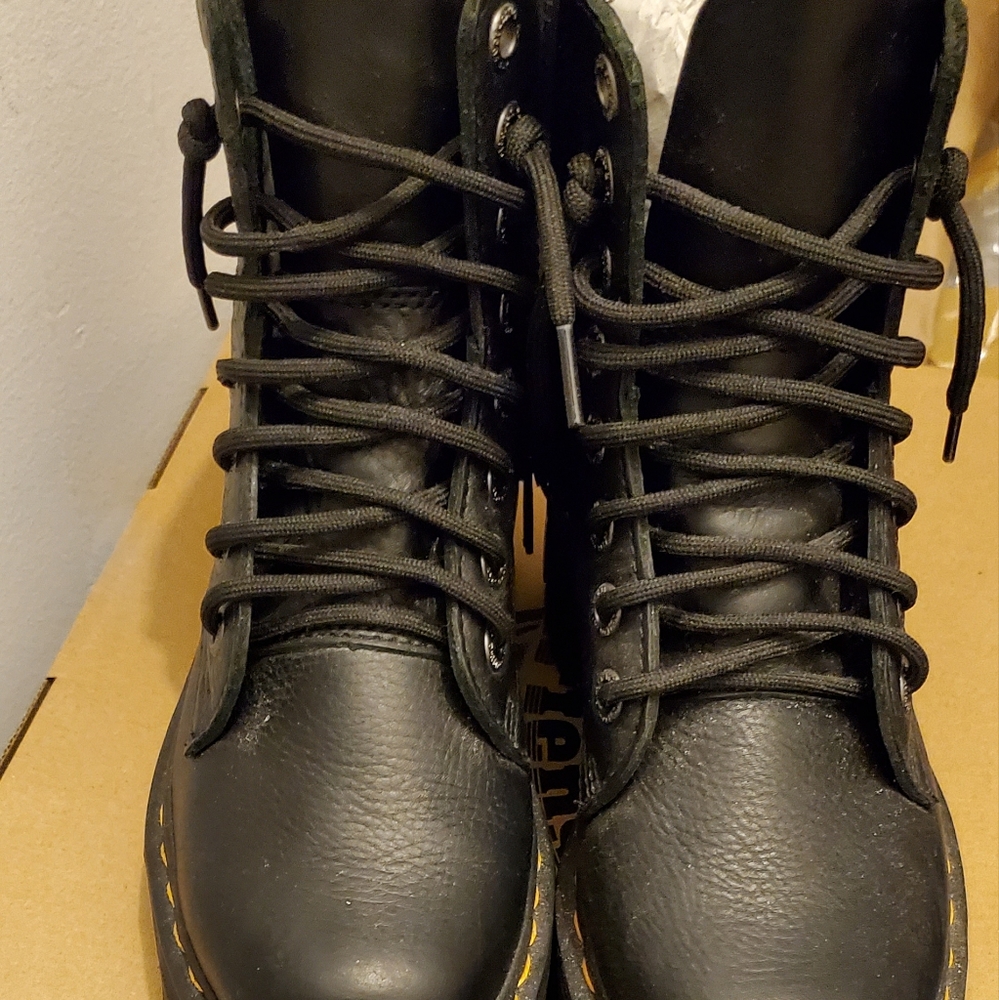 Dr. Martens Jaden III Black Leather